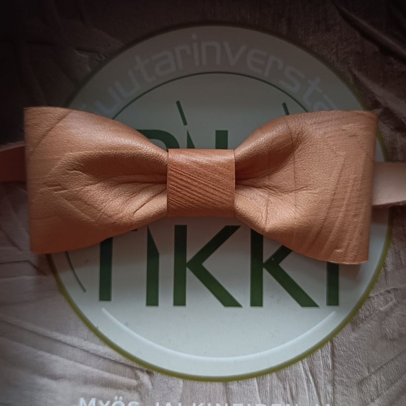 Ihanuus 9 &ndash; Natural Strap